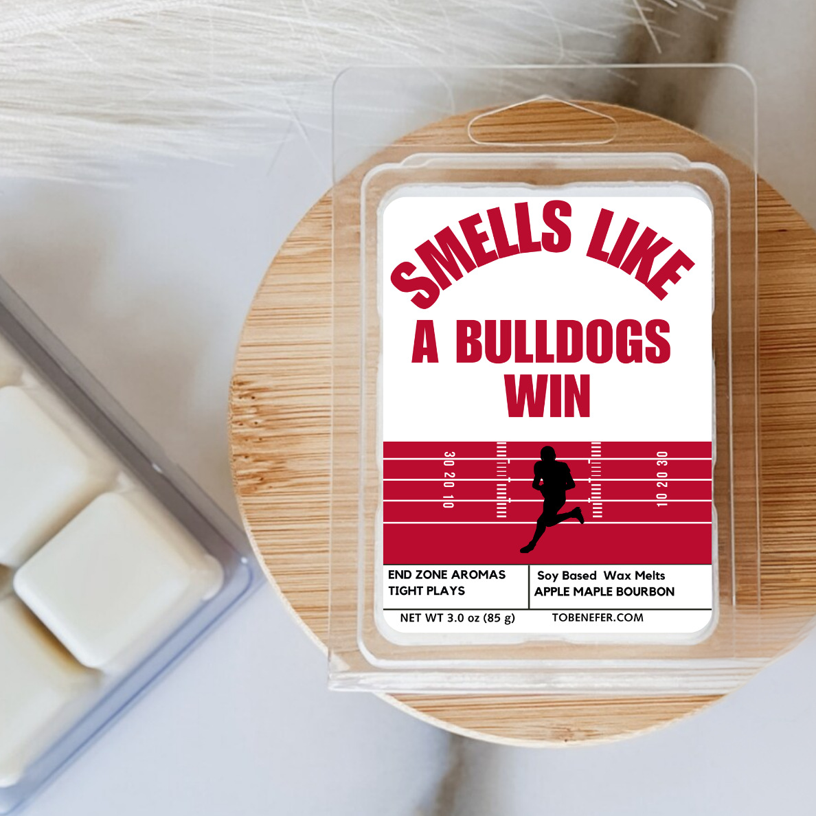 3 oz wax melts with the label design for the University of Georgia Bulldogs Football team.