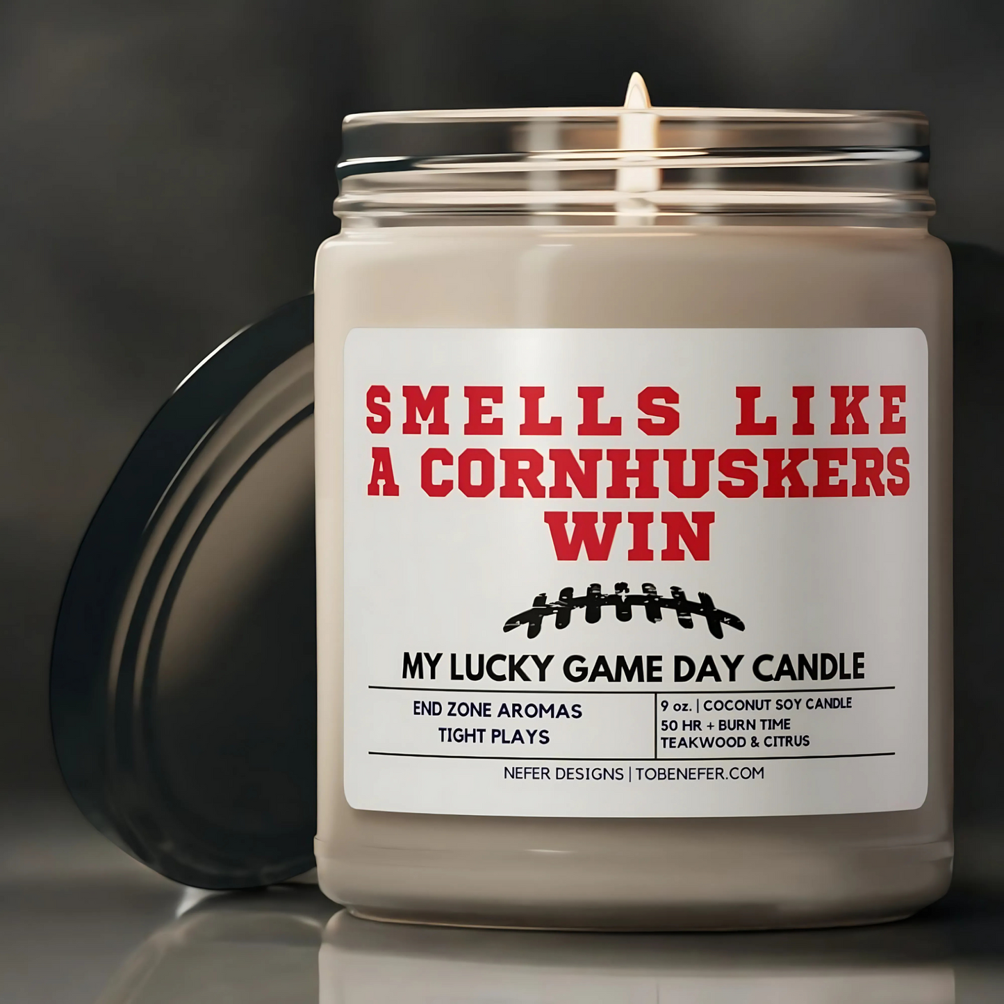 Smellslikeacornhuskerswinmyluckydaycandle3