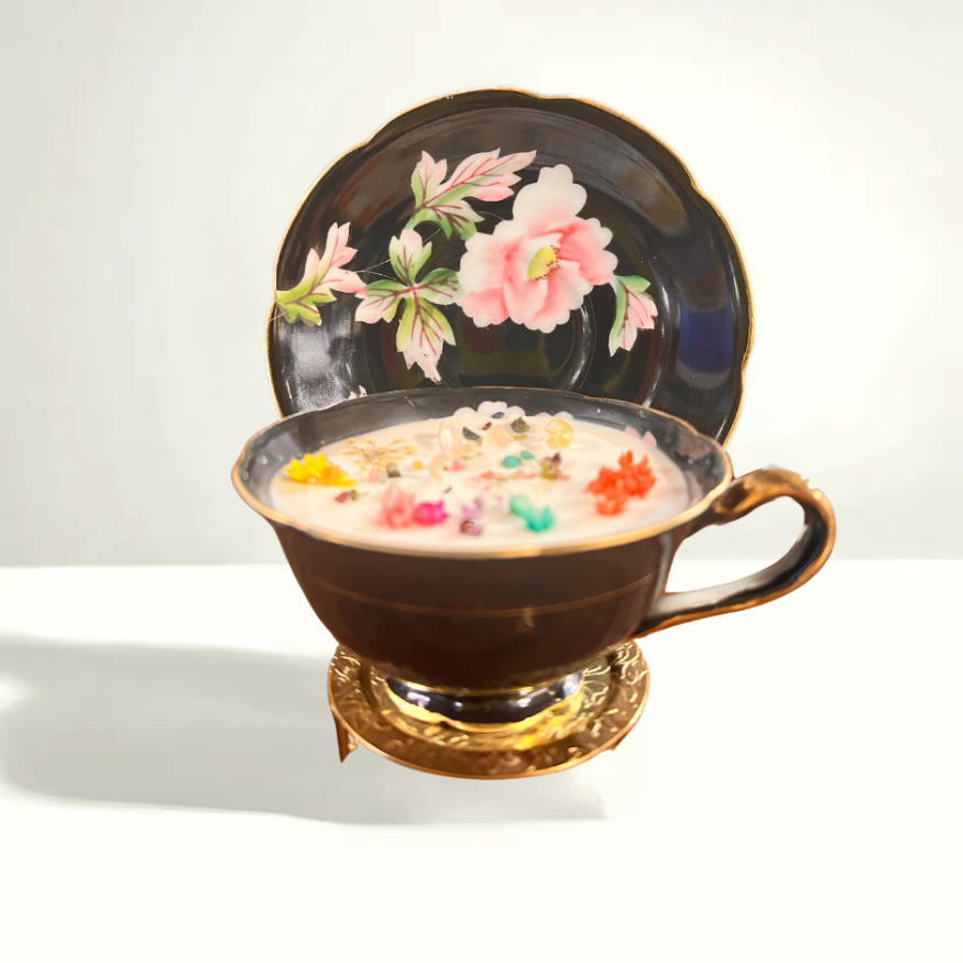 Elegant mid-20th century teacup from Chugai China, featuring fine porcelain craftsmanship and classic styling
