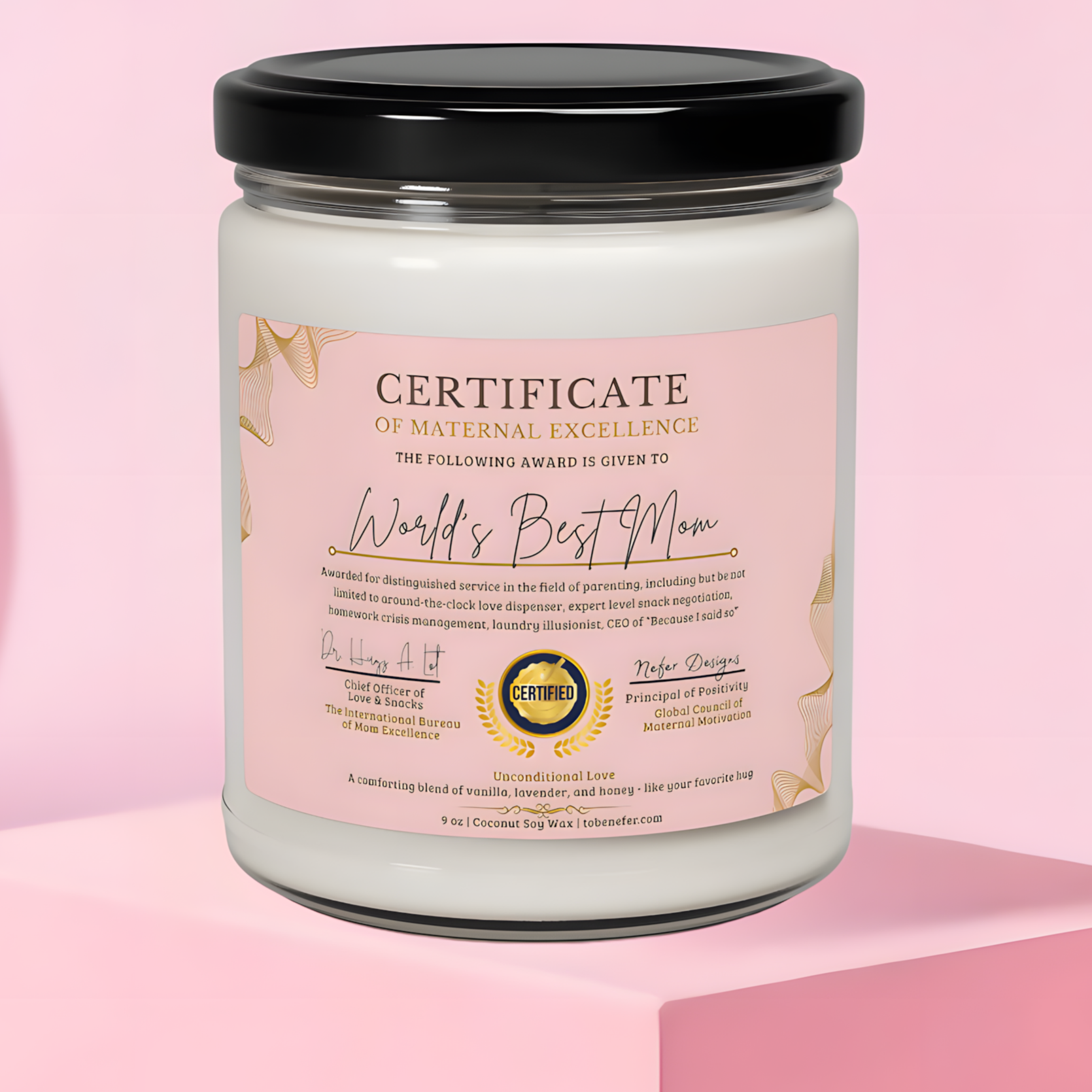 Clear jar World's Best Mom candle – coconut soy wax, lavender honey vanilla scent, playful parenting certificate